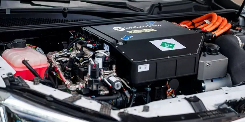 Passenger Car Engine System