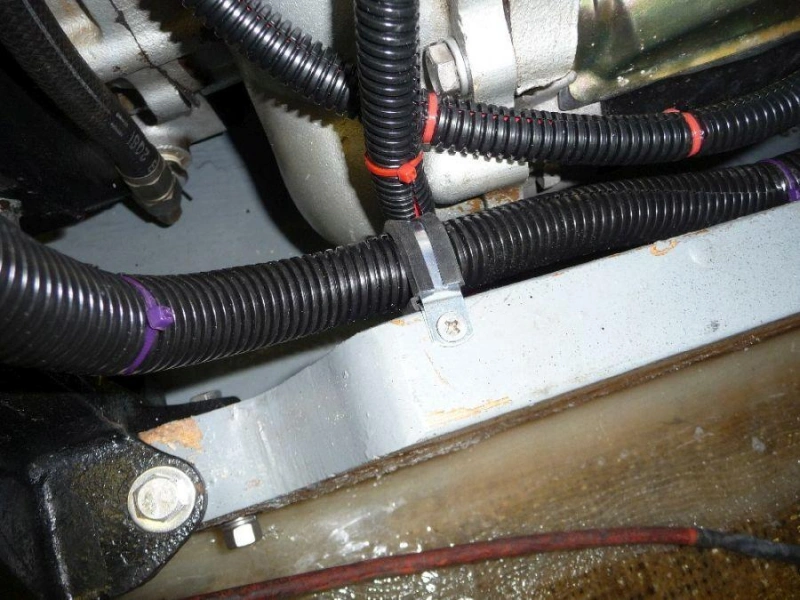 Inspect cable routing, loom and strain relief